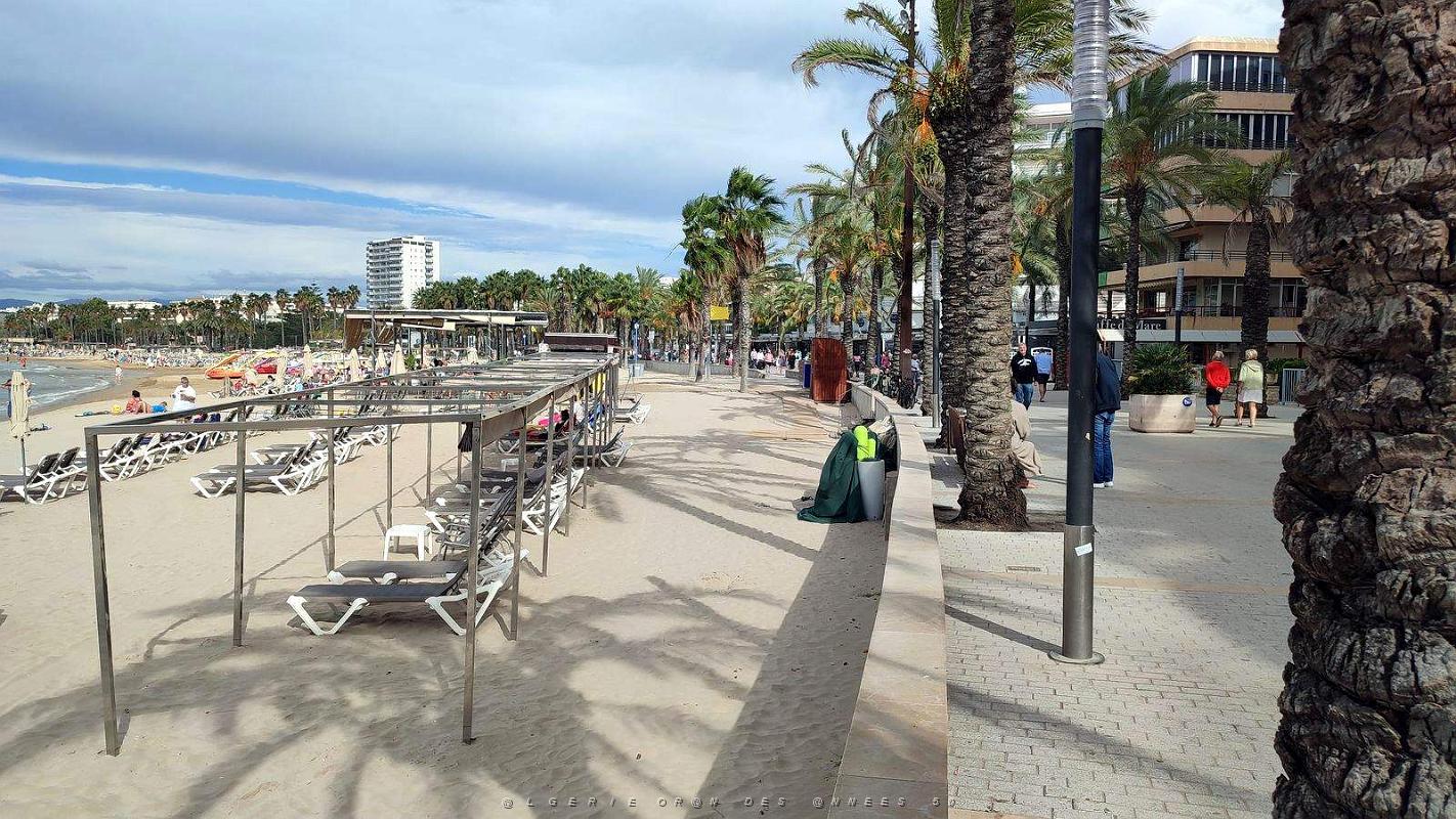 Salou - Plage du Levant et Passeo Jacques 1er - 012.jpg